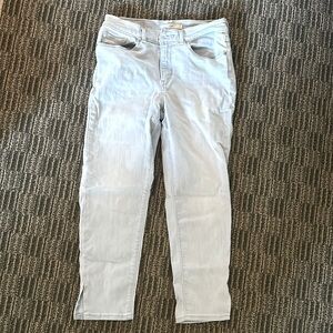 Women’s Levi’s Jeans Size 6